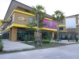 C2U Hotel Uthai Thani - Adults Only