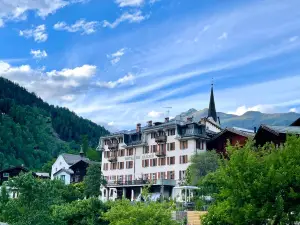 Du Glacier Boutique & Traditions Hotel
