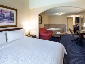 Holiday Inn Express & Suites Edson