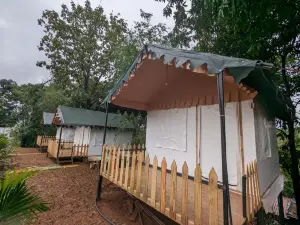 Panshet Camping
