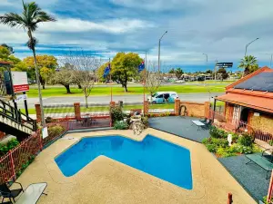 Early Australian Motor Inn
