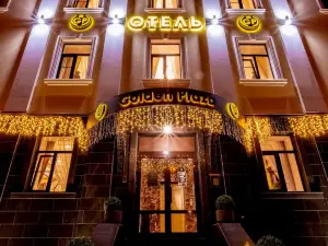 Golden Plaza Hotel