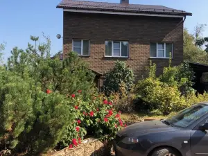 Uspenka Guest House