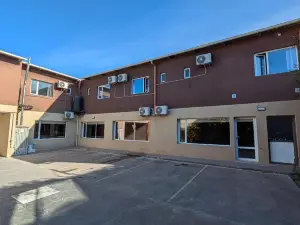 Tres Arroyos Studios