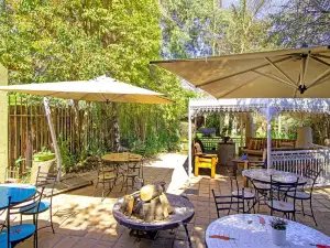Afrique Boutique Hotel O.R. Tambo