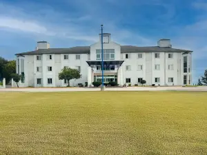 Baymont by Wyndham Kingdom City