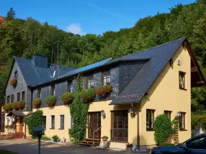 Flair-Waldhotel Mellestollen