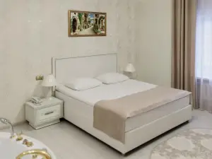 Diamond Lugovaya
