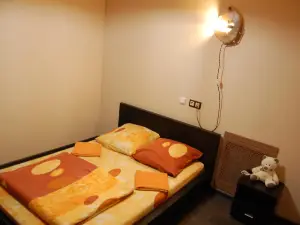 Action Hotel
