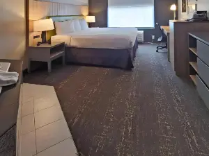 คันทรีอินน์แอนด์สวีทส์ บายเรดิสัน แคนตัน GA