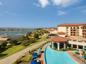 ヒルトン ダラス / ロックウォール レイクフロント