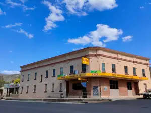 Kandos Hotel