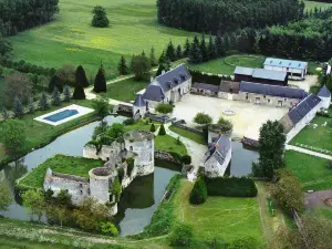Le Vieux château de Hommes