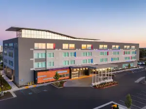Aloft Sacramento Airport Natomas