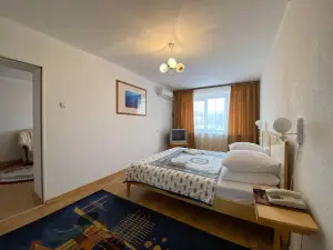 Kotorosl Hotel