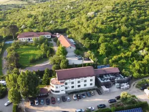 Casa Colinelor