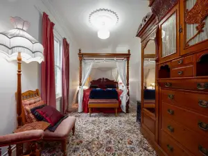 Otira Stagecoach Hotel