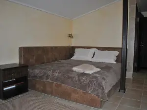 Kapitan Hotel