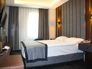 Cenas Otel - Cengiz Aslan