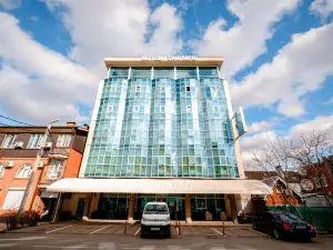 Triumph Hotel