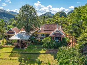 Kanlaya's Eyrie, Luxury Homestay