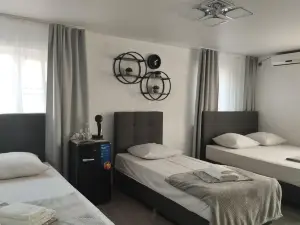 Lux Hotel