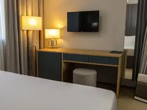 Отель Golden Hills