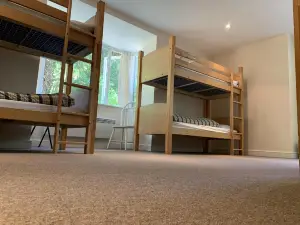 Stonehenge Hostel