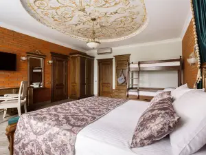 Dakhovskaya Sloboda Hotel