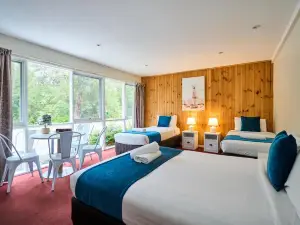 Sanctuary House Resort Motel