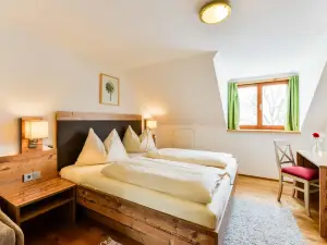 Landhotel Und Gasthof Kirchberger