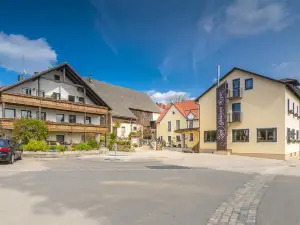 Landhotel Zum Goldenen Kreuz