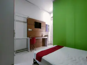 RedDoorz at Araya House Ngawi