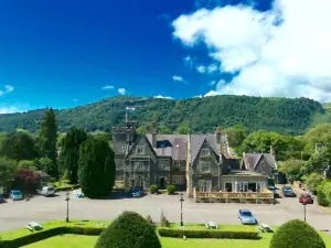 Maenan Abbey Hotel