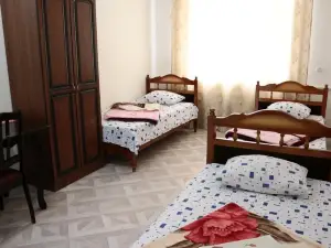 Chetyre Sezona Hotel