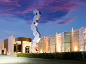 賽諾里爾飯店旅館飯店