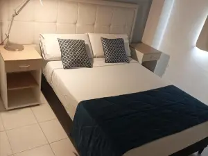 ESuites Dalmacio Vélez 571