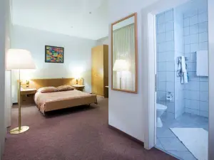 Shvejtsarskij Dom Hotel