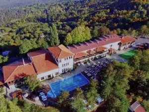 Mountain View Hotel Complex