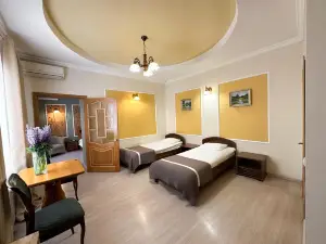 Na Kaminskogo Hotel