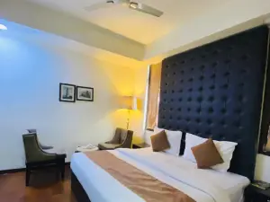 Hotel Noor Mahal, Moga