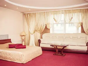Dauriya Hotel