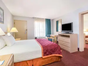 เบย์มอนท์ บายวินด์แฮม โทพีกา