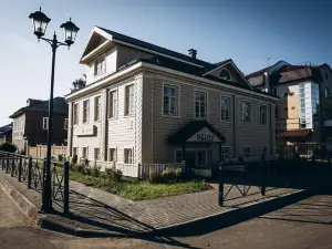 Butik-Otel' "Troitskii"