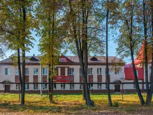 1st Train Hotel