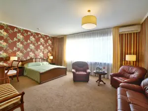 Avia Hotel