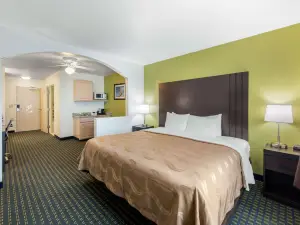 Quality Inn & Suites Clayton, NM