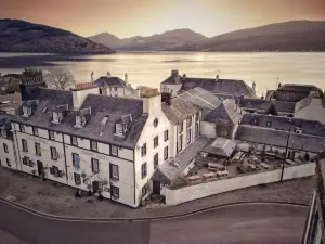 The George Hotel