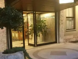 Hotel Excelsior