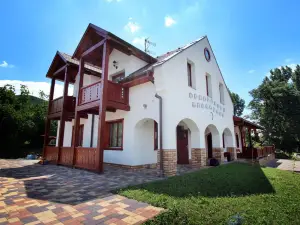Gesztenyés Vendégház